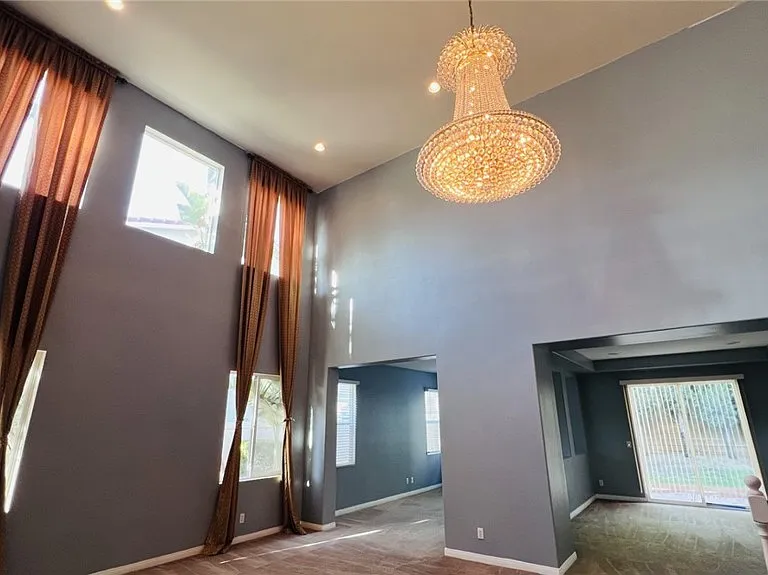 7638 Stonegate Dr — Photo 2