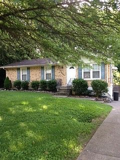 1st image of 105 Woodridge Dr