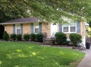 105 Woodridge Dr, Hendersonville, TN 37075