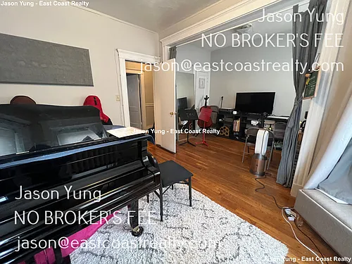 232 Kelton St Photo 1