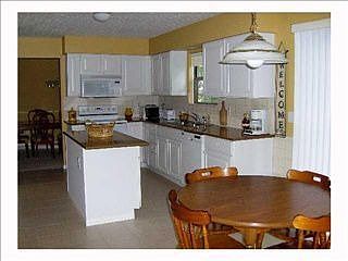4th image of 2076 Hayer Ct