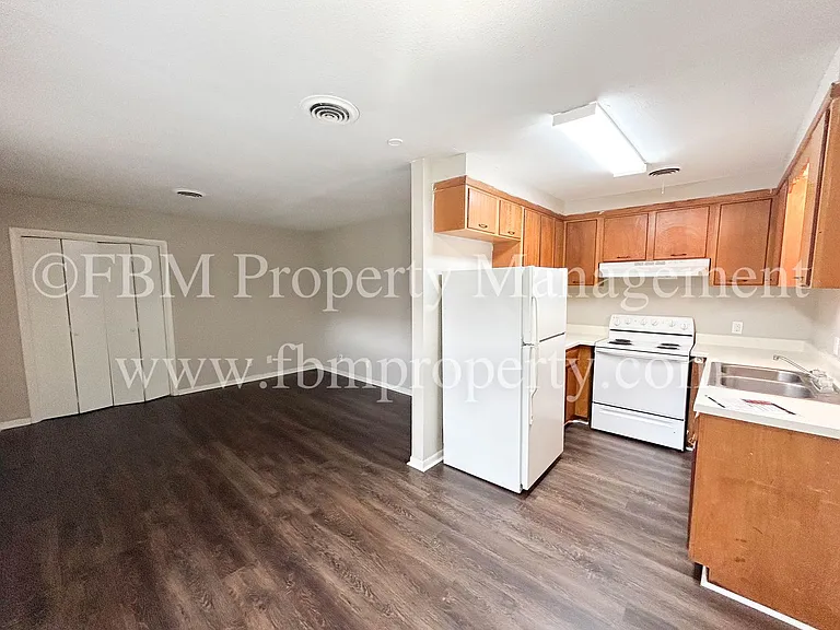 106 S Kaufman St #3 — Photo 8