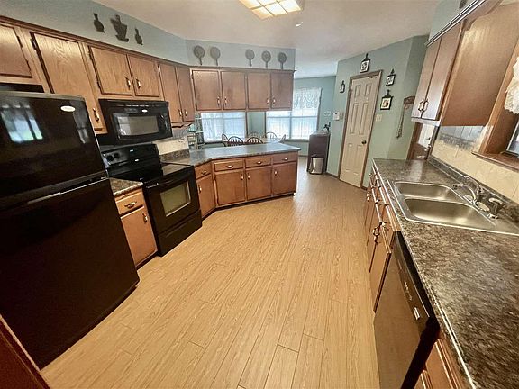 3rd image of 1956 Brownsford Ln