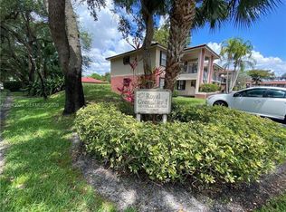 9643 NW 4th St #5B, Pompano Beach, FL 33071