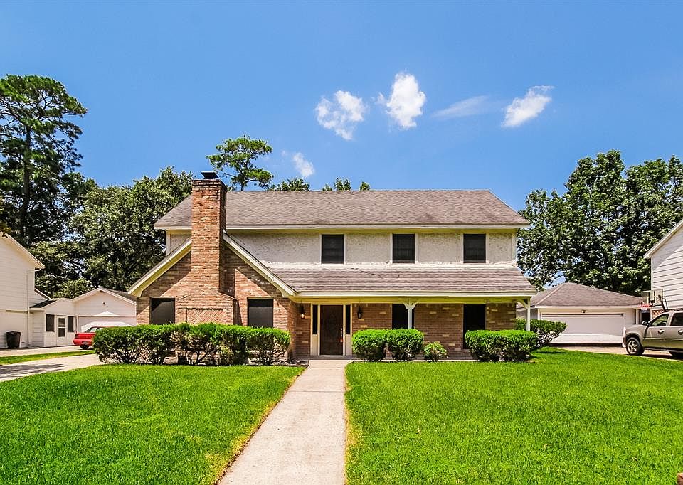 1st image of 7803 Hurst Forest Dr