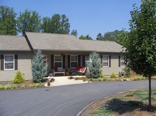 180 Sherrill St, Hudson, NC 28638