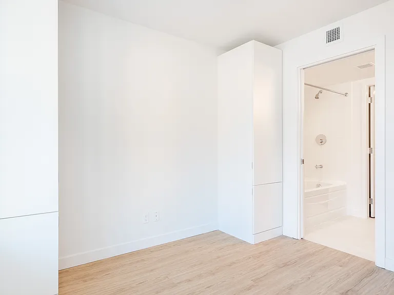 1108 Pendrell St — Photo 57