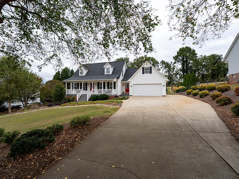 312 Home Place Dr — Photo 32