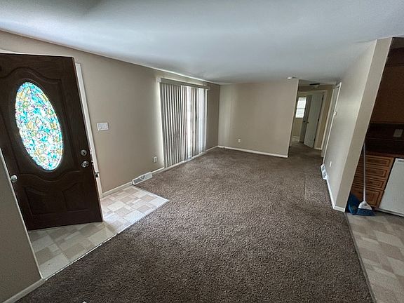 3rd image of 2396 Trentwood Dr SE