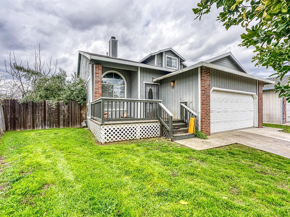 1st image of 121 Creekside Cir
