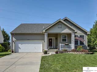 16425 Patrick Ave, Omaha, NE 68116