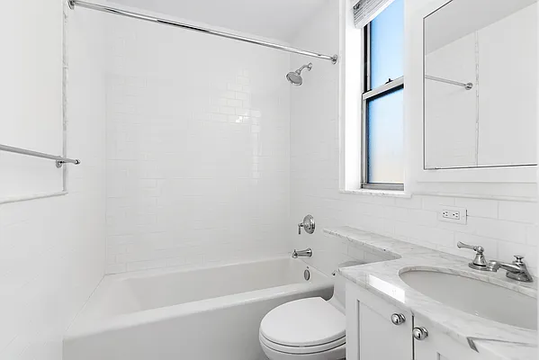 Rented by Compass | media 14