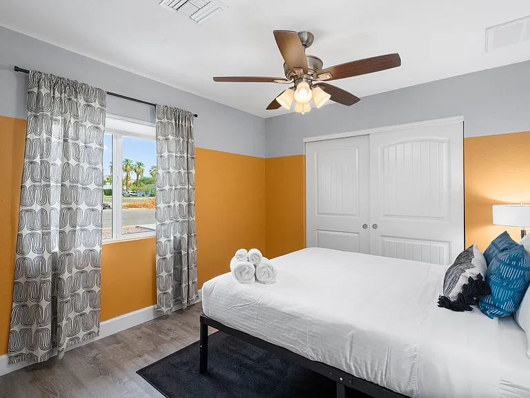 1812 N 48th Pl — Photo 37
