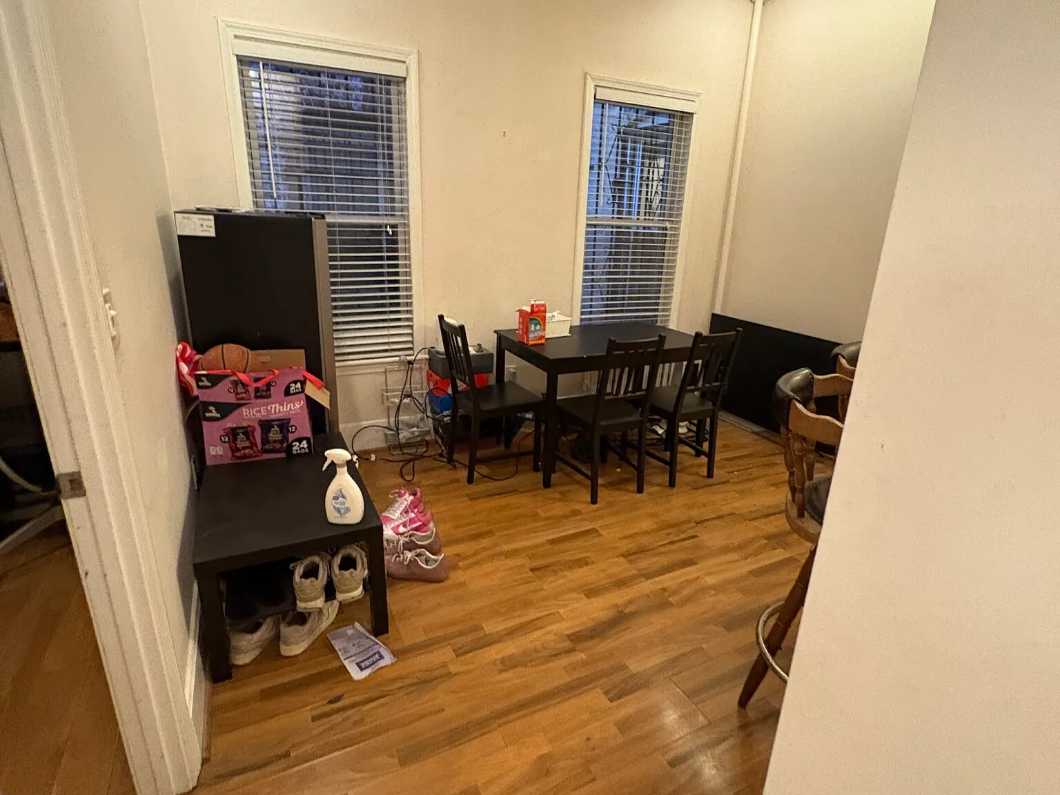 3 bed, 800 sqft, $4,800 — Photo 2