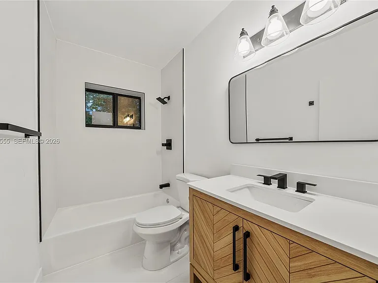 8311 SW 34th Ter — Photo 14