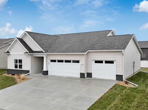 606 Kevin Rd, Blue Grass, IA 52726