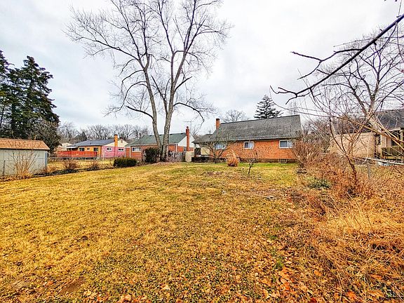 5th image of 8829 Mockingbird Ln
