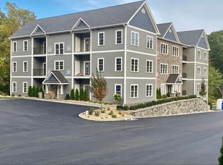 309 Bridgeport Ave #104, Shelton, CT 06484