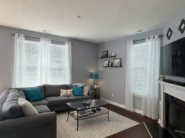 3835 Willow Green Pl, Charlotte, NC 28206