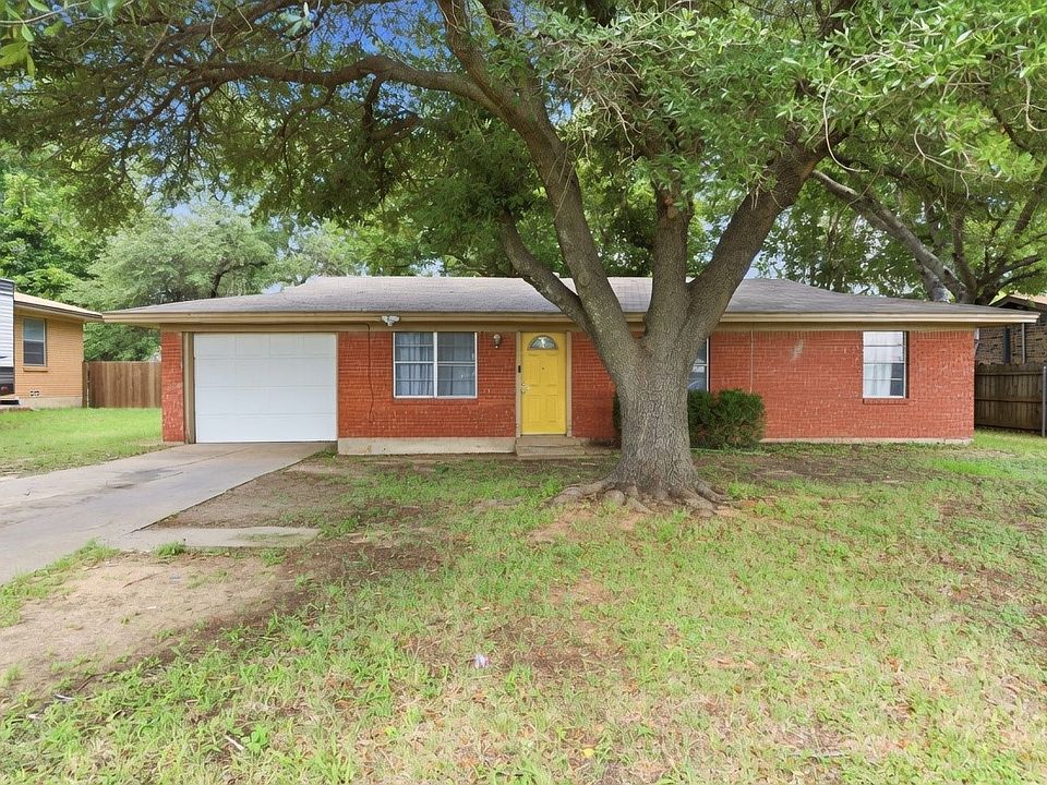 1st image of 141 Park Dr