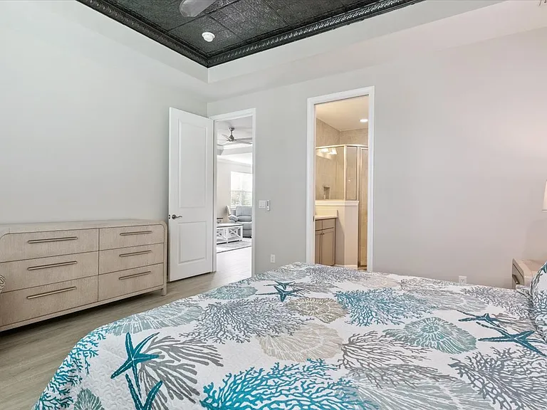220 Landshark Blvd — Photo 45