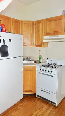 Rented by Grand & Co. | media 3