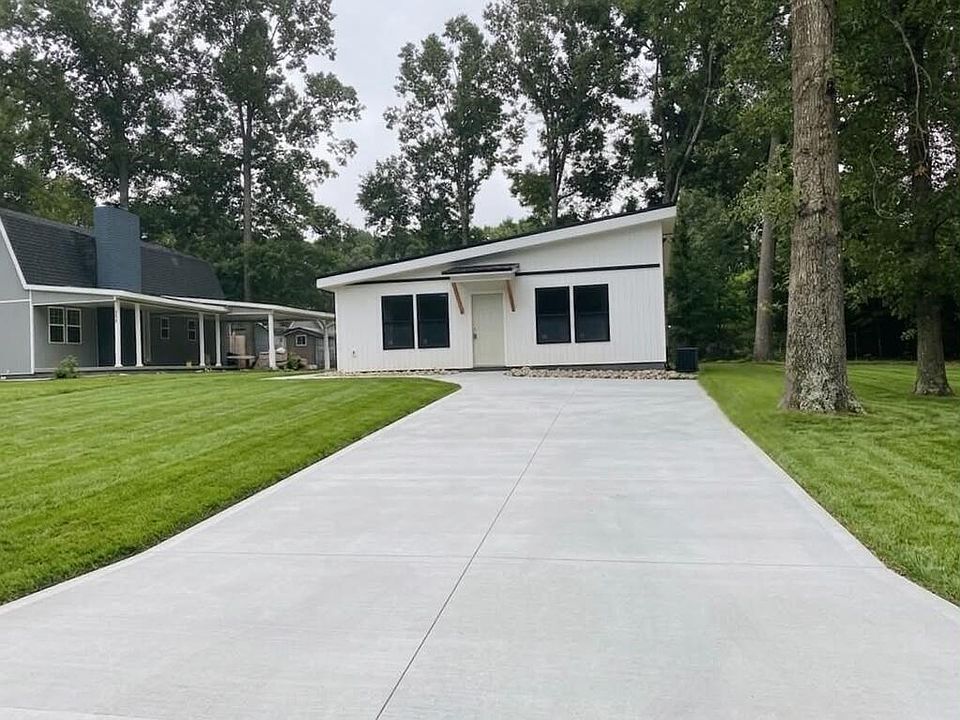 1st image of 1002 Delaware Dr