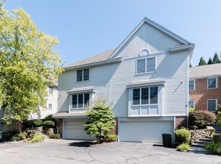 1115 Beacon St UNIT 11, Newton, MA 02461