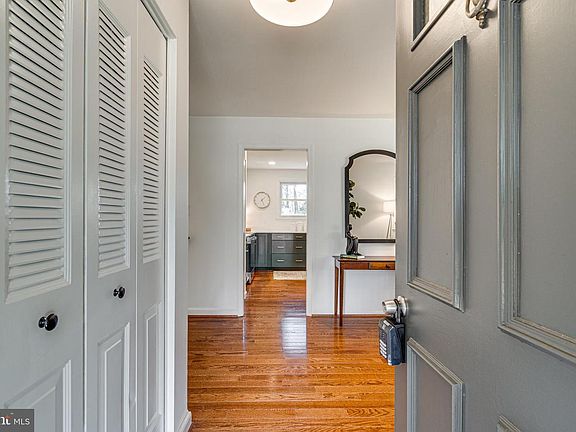 4th image of 5307 Kaywood Ct