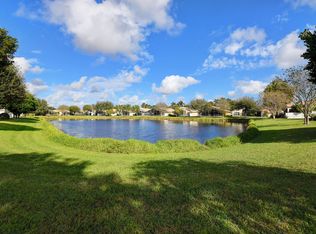 5815 Royal Club Dr, Boynton Beach, FL 33437