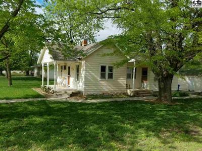 400 N Schmidt Ave, Moundridge, KS, 67107