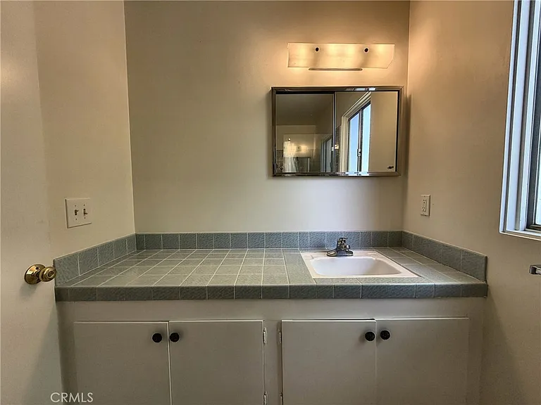 28845 Briarhurst Dr — Photo 35
