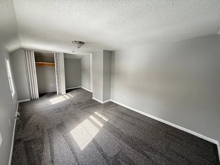 2321 W Main St — Photo 28