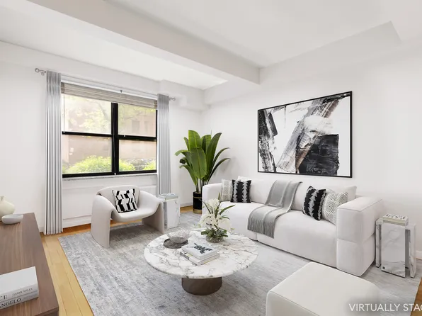 139-15 83rd Avenue image 3 of 8