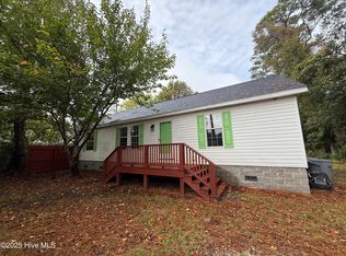 205 Piver Rd, Beaufort, NC 28516