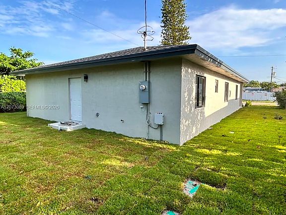 5th image of 2950 NW 93rd St