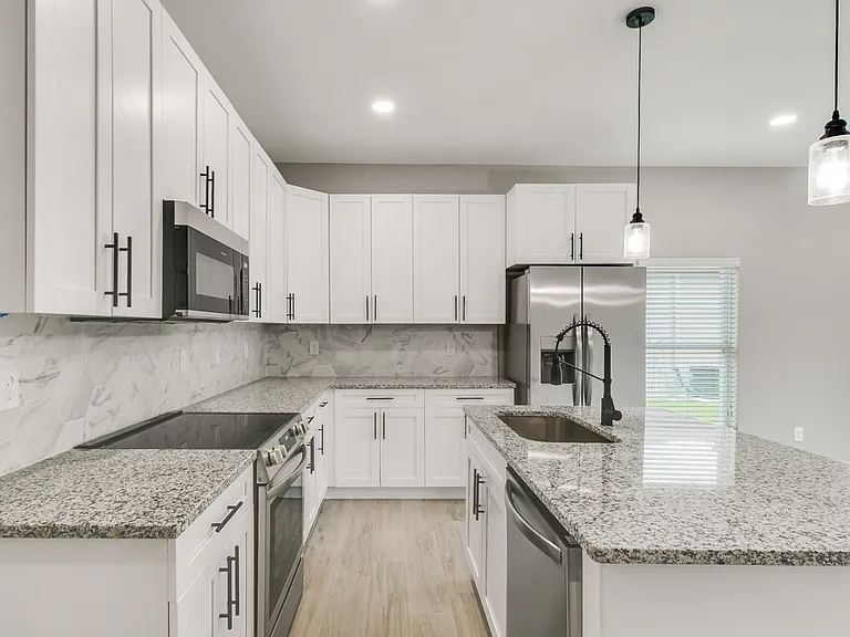 312 NW Baker Rd #312 — Photo 10