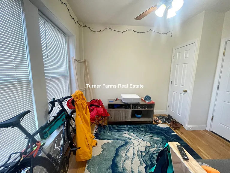1054-1056 Cambridge St #2F — Photo 14