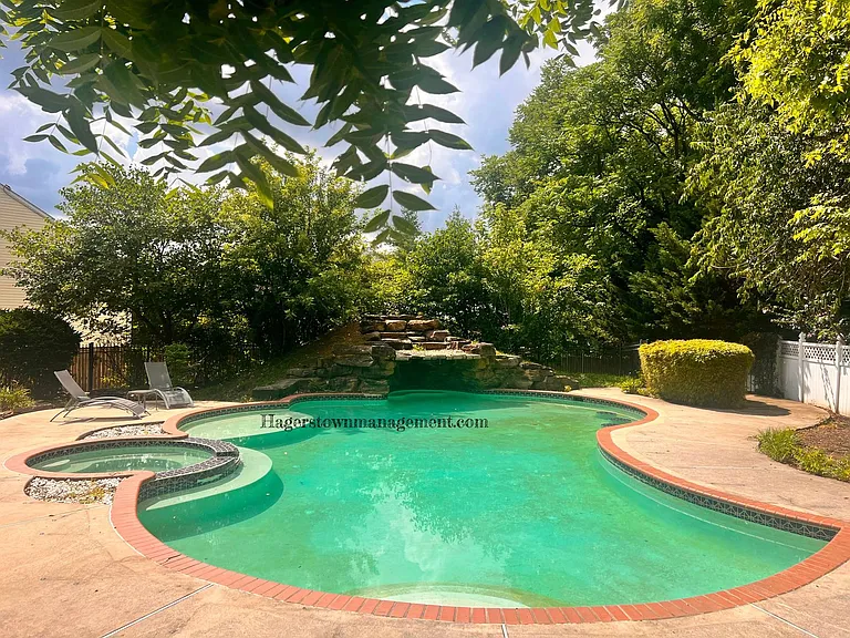 11507 Rolling Green Ct — Photo 7