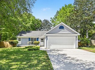 8507 William Moultrie Dr, North Charleston, SC 29420