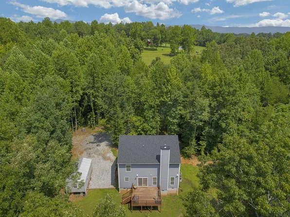131 Tompkins Hill Ln, Pickens, SC 29671