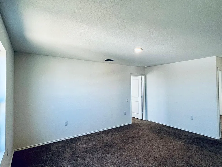 10135 Ana Hts — Photo 7