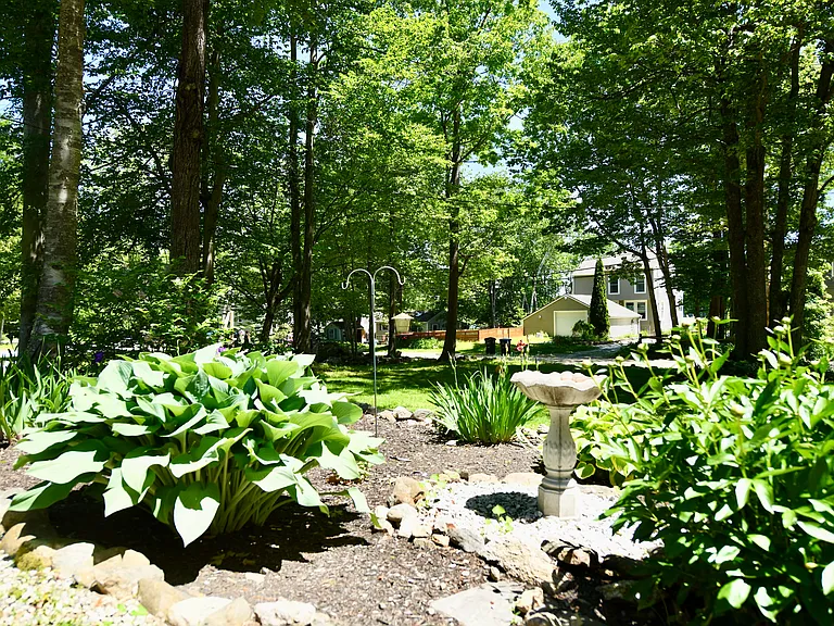 54 Lakeside Dr — Photo 37