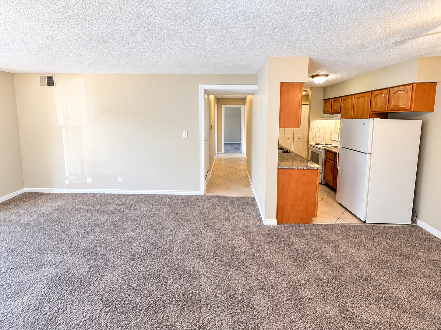 2 bed, 952 sqft, $1,800 — Photo 4