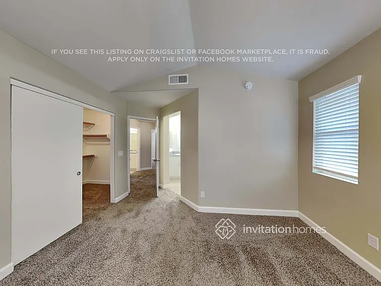 1140 N Leoma Ln — Photo 10