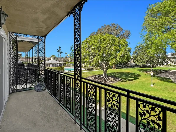 1422 Deauville Pl, Costa Mesa, CA 92626