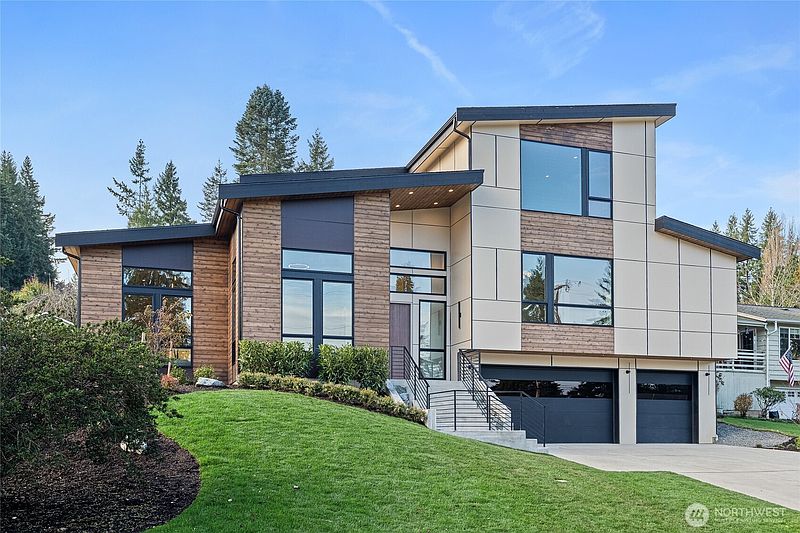2nd image of 2423 129th Avenue SE