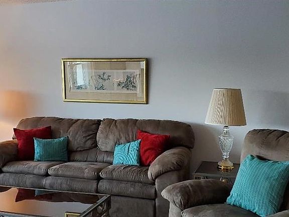 5th image of 1655 S Highland Ave APT J395