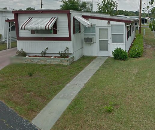 2nd image of 201 Esther St