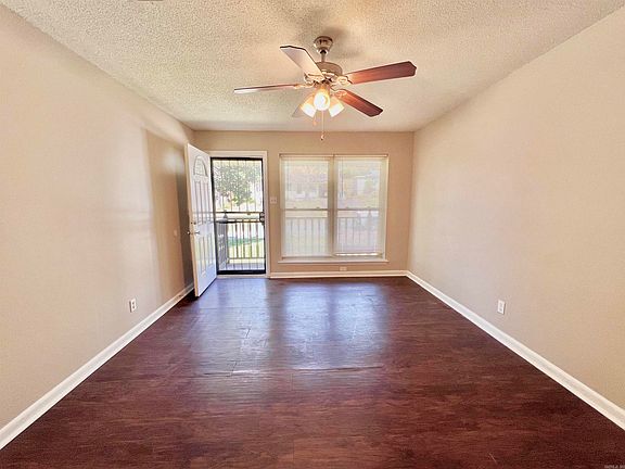 4th image of 9 Sagewood Ct